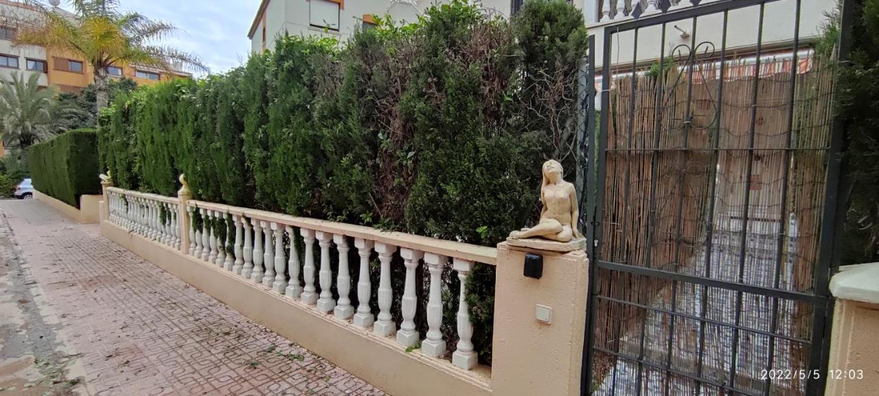 Punta Prima Bungalow Jardin Privado Торевиеха Екстериор снимка
